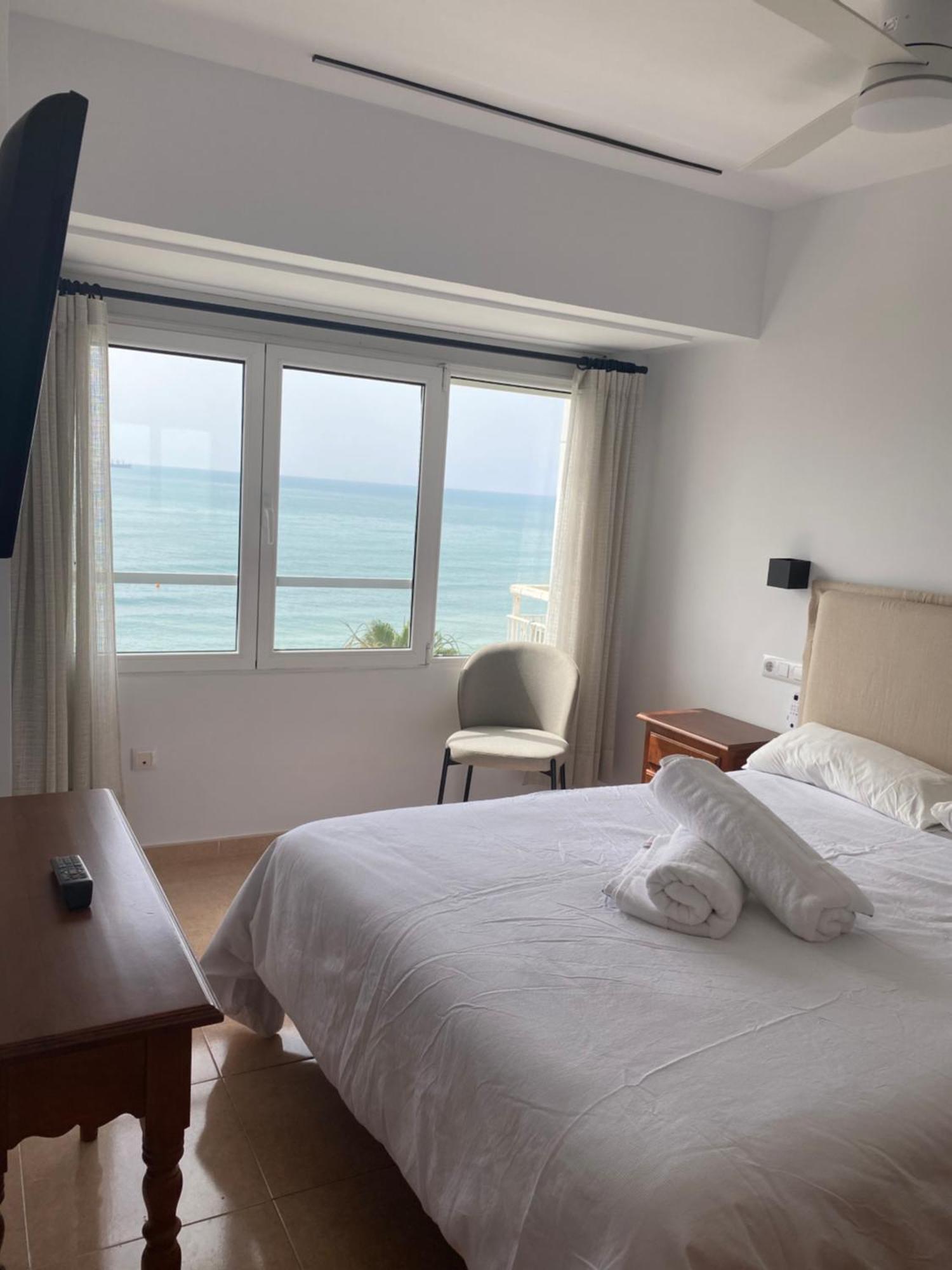 Apartamento Con Terraza Vista Al Mar Malagueta マラガ エクステリア 写真